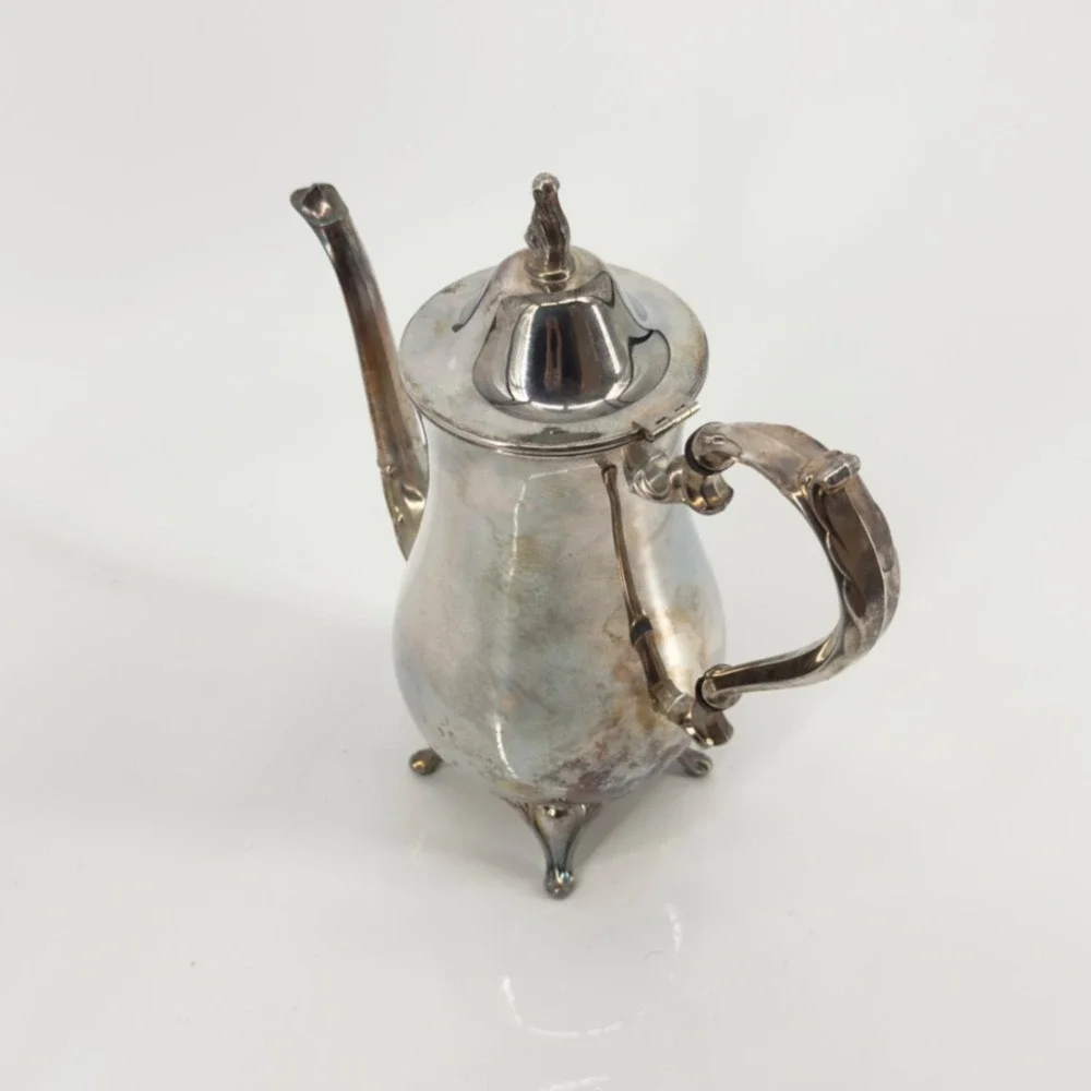 Oneida Silver Plated Coffee Pot Vintage Footed Tea‎ Server with Hinged Lid